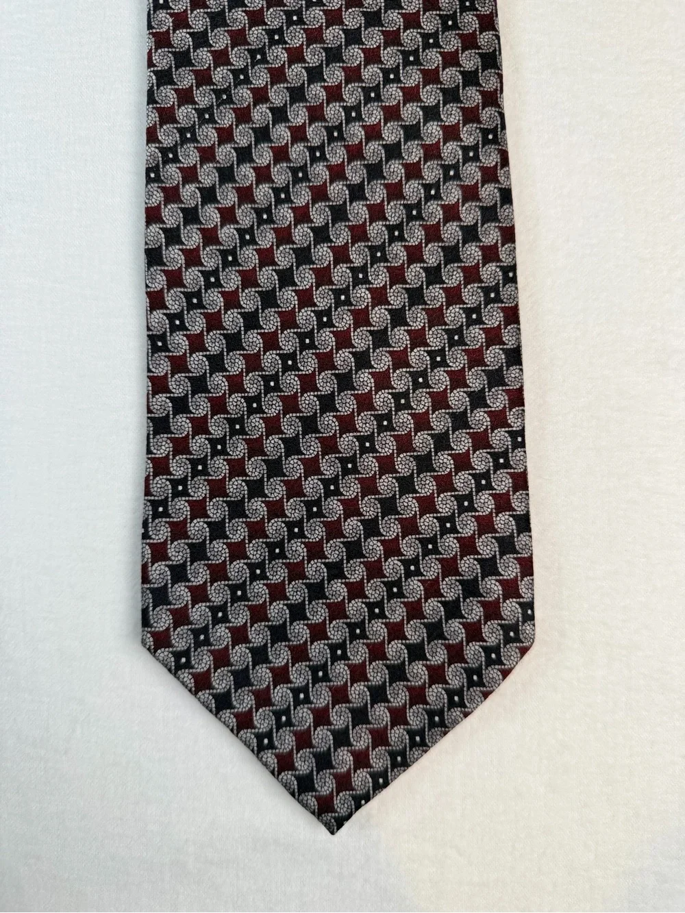 Bergamo New York Hand Made Pure Silk Tie Geometric Burgundy Grey 3.75